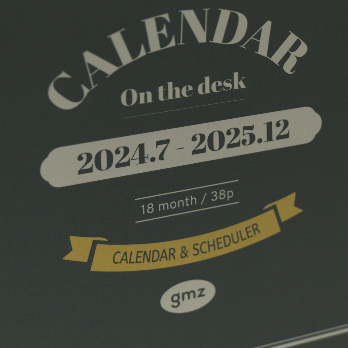 Calendario 2025 On The Desk (18 meses)